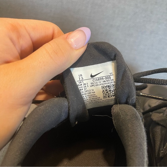 Nike | Air Max 270 React Black/Oil Grey - Picture 9 of 12